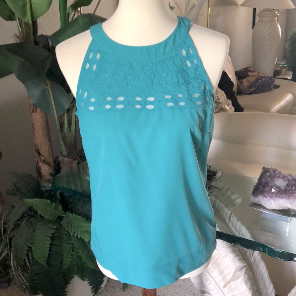 SZ S JOY & CO TOP TEAL SLEEVELESS WITH LACE ON BODICE KEYHOLE CLOSURE IN BACK